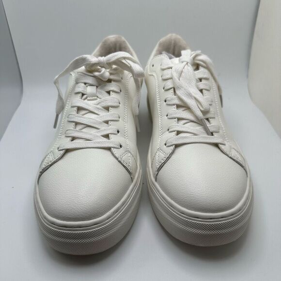 CUSHIONAIRE Women's lace up Sneaker +Comfort Foam 10 WHITE - Picture 2 of 7
